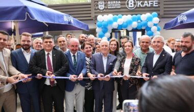 Büyükşehir Belediyesi, B Kafe’nin 9. şubesini Emek’te hizmete açtı