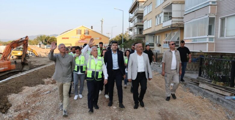 MUDANYA’NIN VİTRİNİ BÜYÜKŞEHİR’LE YENİLENİYOR