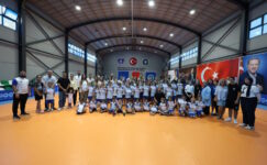 BÜYÜKŞEHİR YAZ OKULLARI’NDA SERTİFİKA HEYECANI