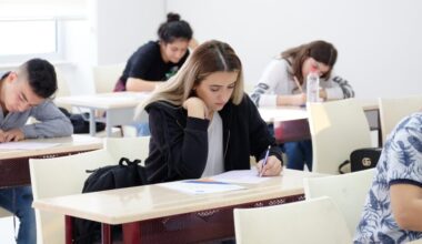 ÜNİVERSİTE HAYALLERİNİZİ BÜYÜKŞEHİR’LE GERÇEKLEŞTİRİN