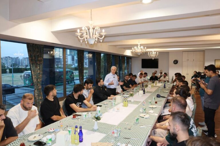 BAŞKAN BOZBEY: YENİ SEZONDA PAROLA ŞAMPİYONLUK!
