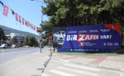 ZAFER BAYRAMI COŞKUSU BURSA’NIN HER KÖŞESİNDE!