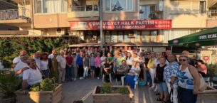 CHP Gemlik’te Kongre Heyecanı Birlik ve Beraberlik Mesajları ile Başladı. Suat Ülgen, “Biz de Gençlik Var” dedi.