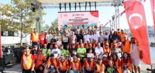 Gemlik’te Deniz Yarışları Nefes Kesti