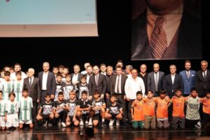 Gemlik Belediyespor’dan 3 Kupa Birden