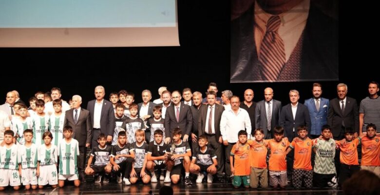 Gemlik Belediyespor’dan 3 Kupa Birden