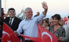 BÜYÜK ZAFER MUDANYA’DA COŞKUYLA KUTLANDI