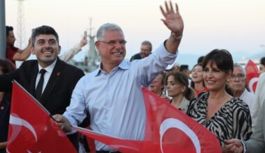 BÜYÜK ZAFER MUDANYA’DA COŞKUYLA KUTLANDI BÜYÜK ZAFER MUDANYA’DA COŞKUYLA KUTLANDI