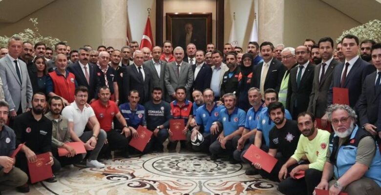 YENİŞEHİR BELEDİYESİ’NE VALİ AYYILDIZ’DAN TEŞEKKÜR