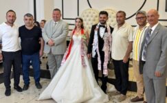 Peçenek ve Sarıköse Ailelerinin Mutlu Günü