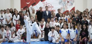 MİNİKLER TAEKWONDO ŞAMPİYONASI YENİŞEHİR’DE YAPILDI