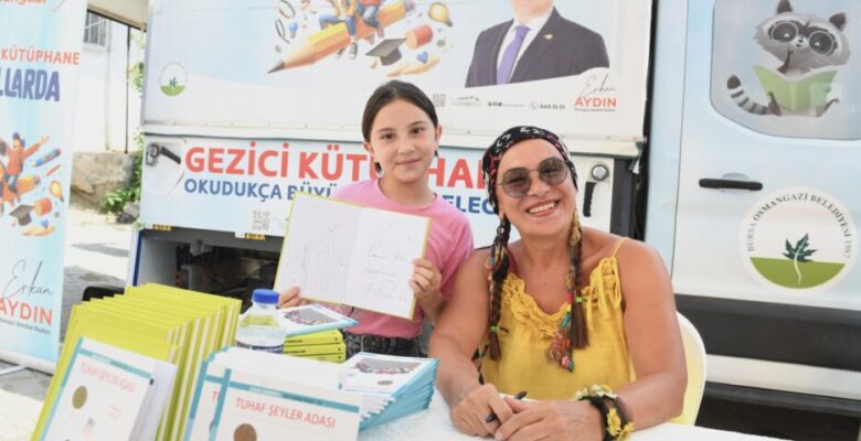 Gezici Kütüphane çocukları bilgiyle donatıyor