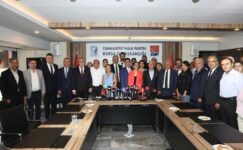 CHP Cumhurbaşkanlığı Ofisi Bursa’da Toplandı: Başkan Mustafa Bozbey; “İşsizlik Alarm Veriyor”