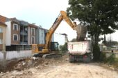 ATIL VAZİYETTEKİ BOŞ ALAN OTOPARKA DÖNÜŞÜYOR