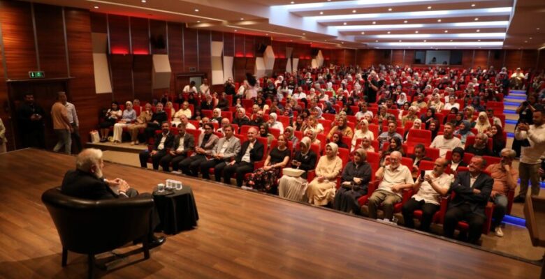PROF. DR. SADETTİN ÖKTEN’E İNEGÖL’DE YOĞUN İLGİ