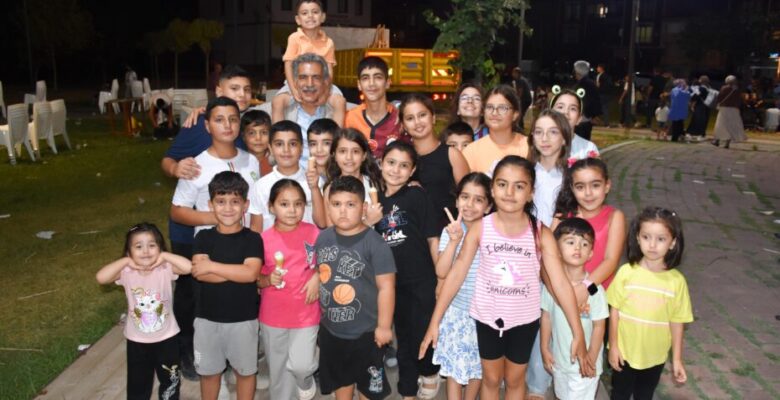 Gemlik’te Çocuklara Açık Hava Sinema Keyfi