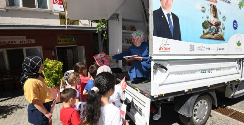Gezici Kütüphane 1 Yıldır Yollarda