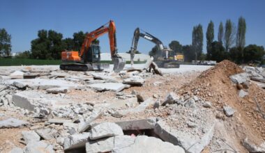 Alaaddinbey’de kaçak yapılara temelden müdahale