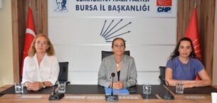 CHP Bursa İl Kadın Kolları’ndan kadın cinayetlerine tepki