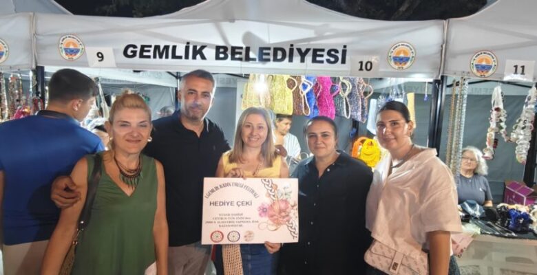 1. KADIN EMEĞİ FESTİVALİ’NİN KUMLA ETABI YOĞUN İLGİYLE BAŞLADI