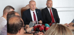 ÜMİT ÖZDAĞ; “ÖCALAN TÜRKİYE’YE DEMOKRASİ GETİRİYORMUŞ”