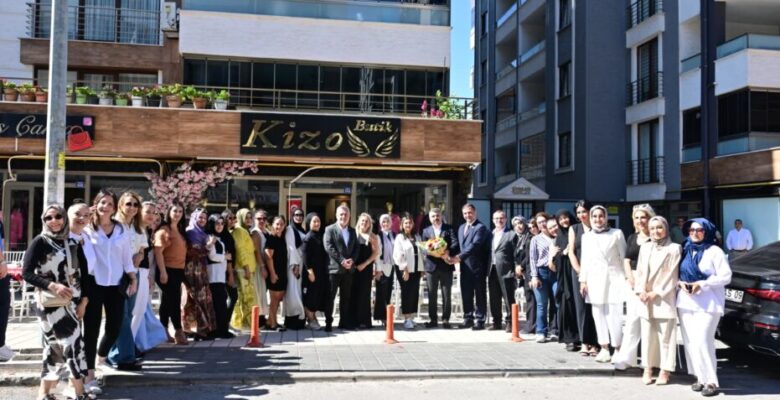 BAŞKAN YILMAZ ÜRETEN KADINLARLA BULUŞTU