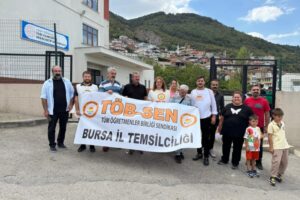 Sürgün Edildiği Okuluna Davul Zurnayla Döndü