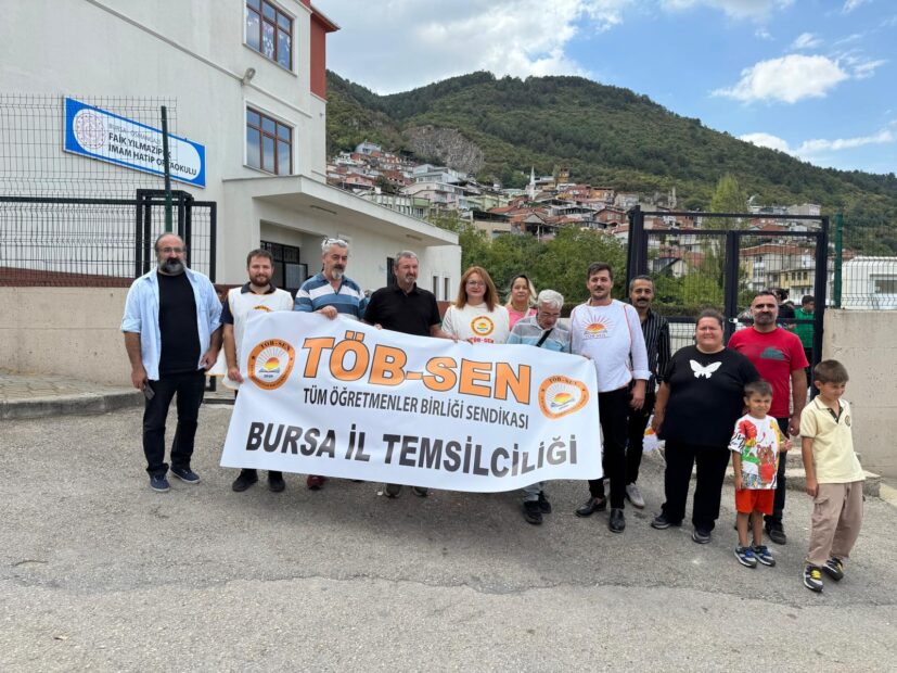 Sürgün Edildiği Okuluna Davul Zurnayla Döndü