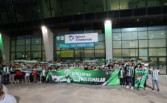 BURSASPOR SEVGİSİ GENÇLERLE BÜYÜYOR