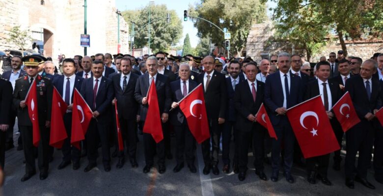 BURSA’NIN KURTULUŞ GURURU