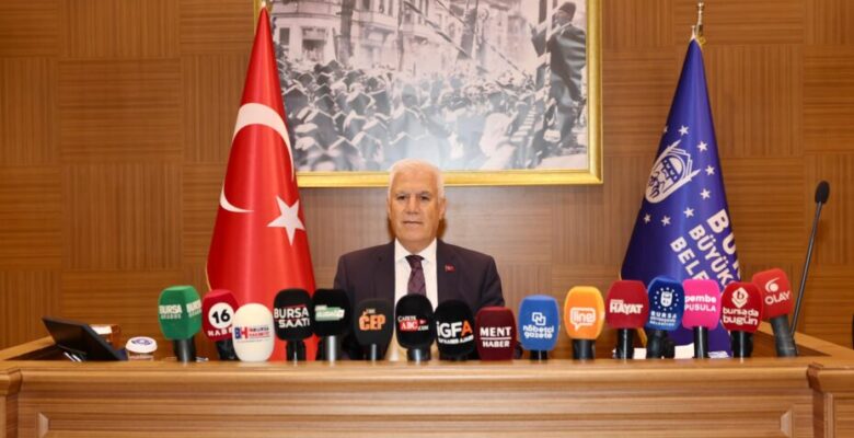 BAŞKAN MUSTAFA BOZBEY, “BURSA’MIZIN KURTULUŞU KUTLU OLSUN”