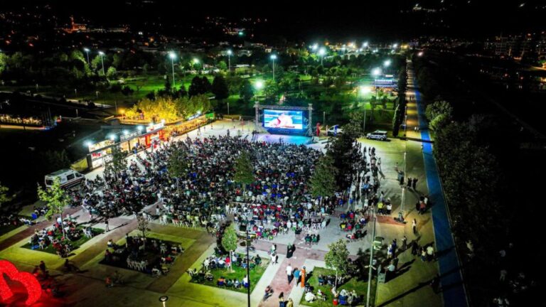 BURSA’DA KALPLER, 12 DEV ADAM İÇİN ATTI