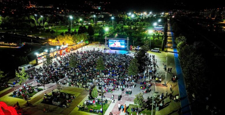 BURSA’DA KALPLER, 12 DEV ADAM İÇİN ATTI