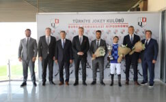 BURSA’DA BÜYÜKŞEHİR BAŞKANLIK KOŞUSU