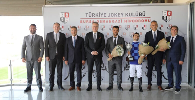 BURSA’DA BÜYÜKŞEHİR BAŞKANLIK KOŞUSU