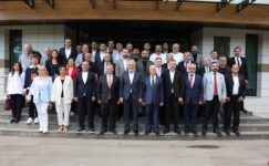 MUSTAFA BOZBEY; “BURSA’YI MASA BAŞINDA DEĞİL, HALKIMIZLA BİRLİKTE YÖNETİYORUZ”