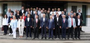 MUSTAFA BOZBEY; “BURSA’YI MASA BAŞINDA DEĞİL, HALKIMIZLA BİRLİKTE YÖNETİYORUZ”