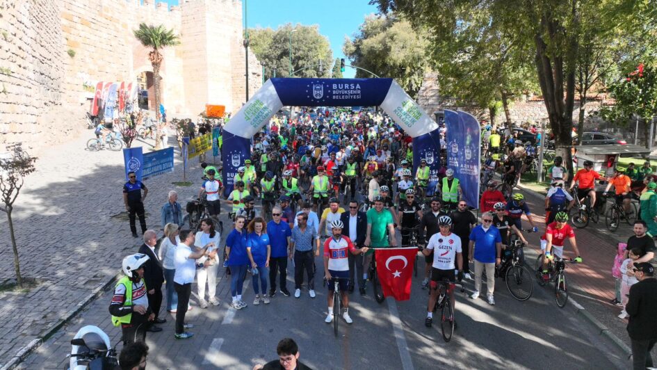 ÇOCUKLARIN HEYKEL’İ