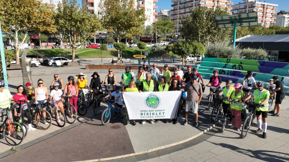 ‘RENKLİ PEDALLAR’ SAĞLIKLI BİR ÇEVRE İÇİN ÇEVRİLDİ
