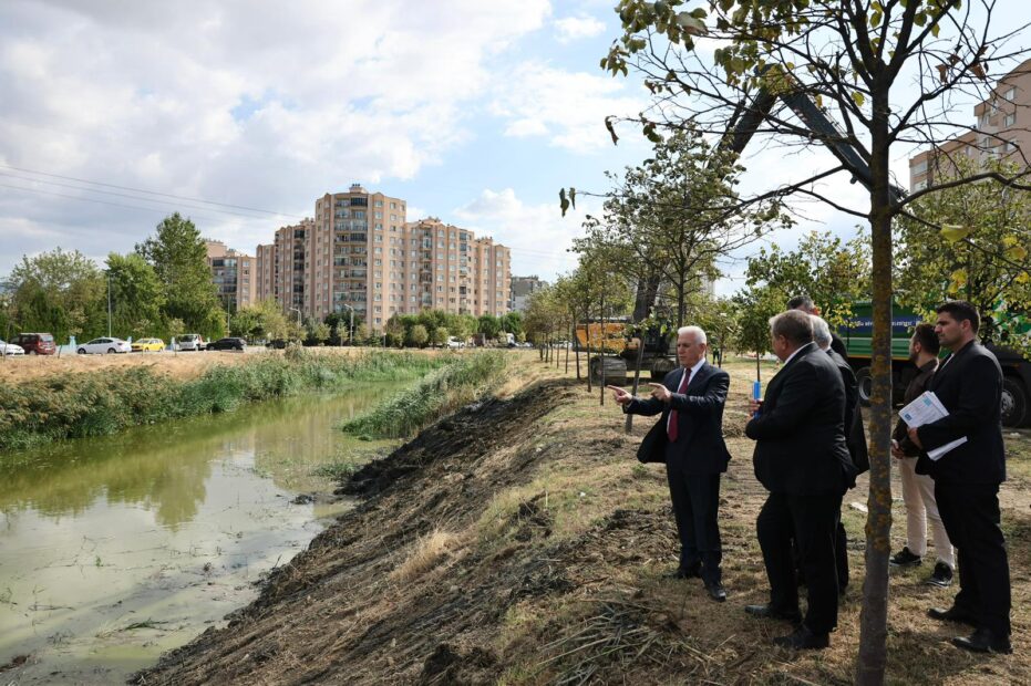 SEL RİSKİNE KARŞI DERELERDE TEMİZLİK SEFERBERLİĞİ