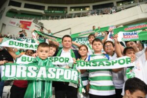 Osmangazi’de Bursasporlu nesiller yetişiyor