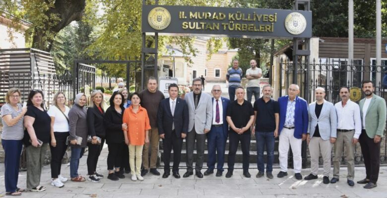 Başkan Aydın Muradiye’de vatandaşlarla bir araya geldi