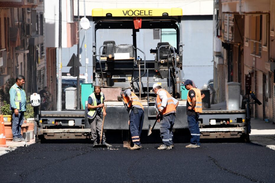 Osmangazi’de 160 ton asfalt döküldü