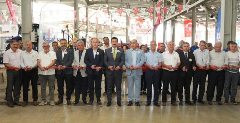 YENİŞEHİR 10’UNCU ULUSLARARASI ALTIN BİBER FESTİVALİ BAŞLADI