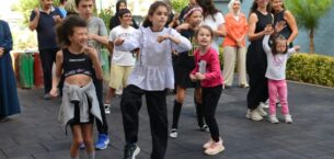 Nilüfer Belediyesi’nden engelli bireylere özel zumba etkinliği