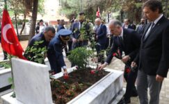 İNEGÖL’ÜN 103 YILLIK KURTULUŞ DİRİLİŞİ ANMA TÖRENİYLE KUTLANDI