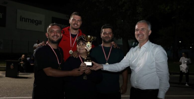 Sokak Basketbolunda Kupalar Sahiplerini Buldu