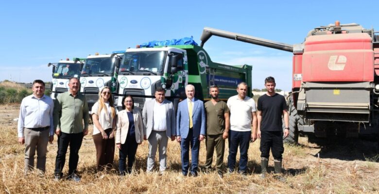 Belediye Projesinde Ayçiçeği Hasadı