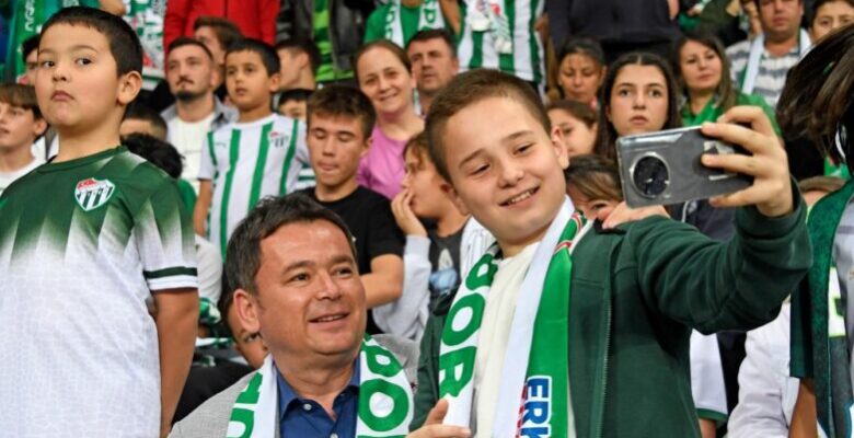 Osmangazi’nin Miniklerinden Bursaspor’a Büyük Destek