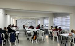 Karacabey Belediyesi Matematik Soru Çözüm Atölyesi ile yeni eğitim yılına güç katıyor
